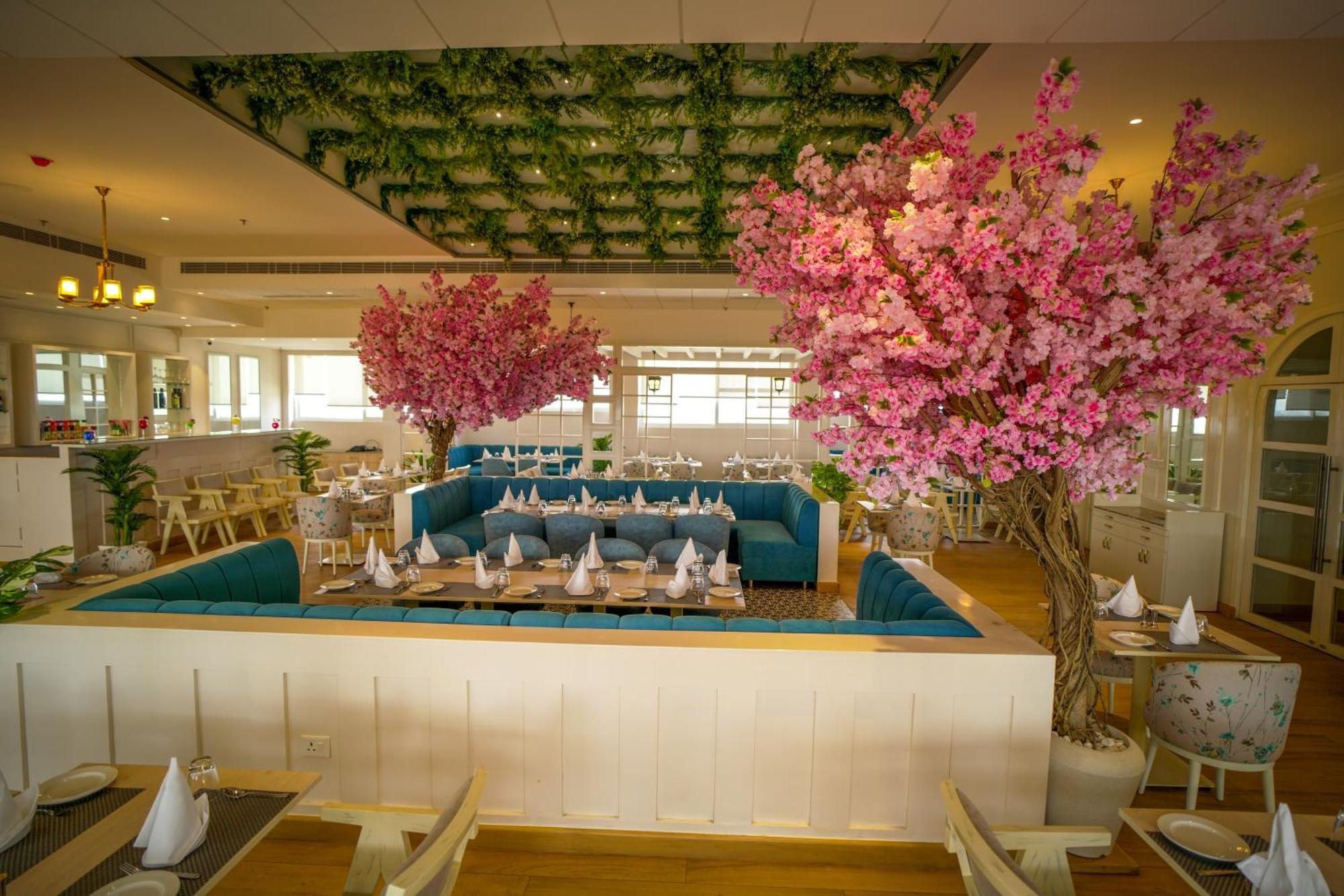 Hotel Krinoscco Ayodhya Ngoại thất bức ảnh