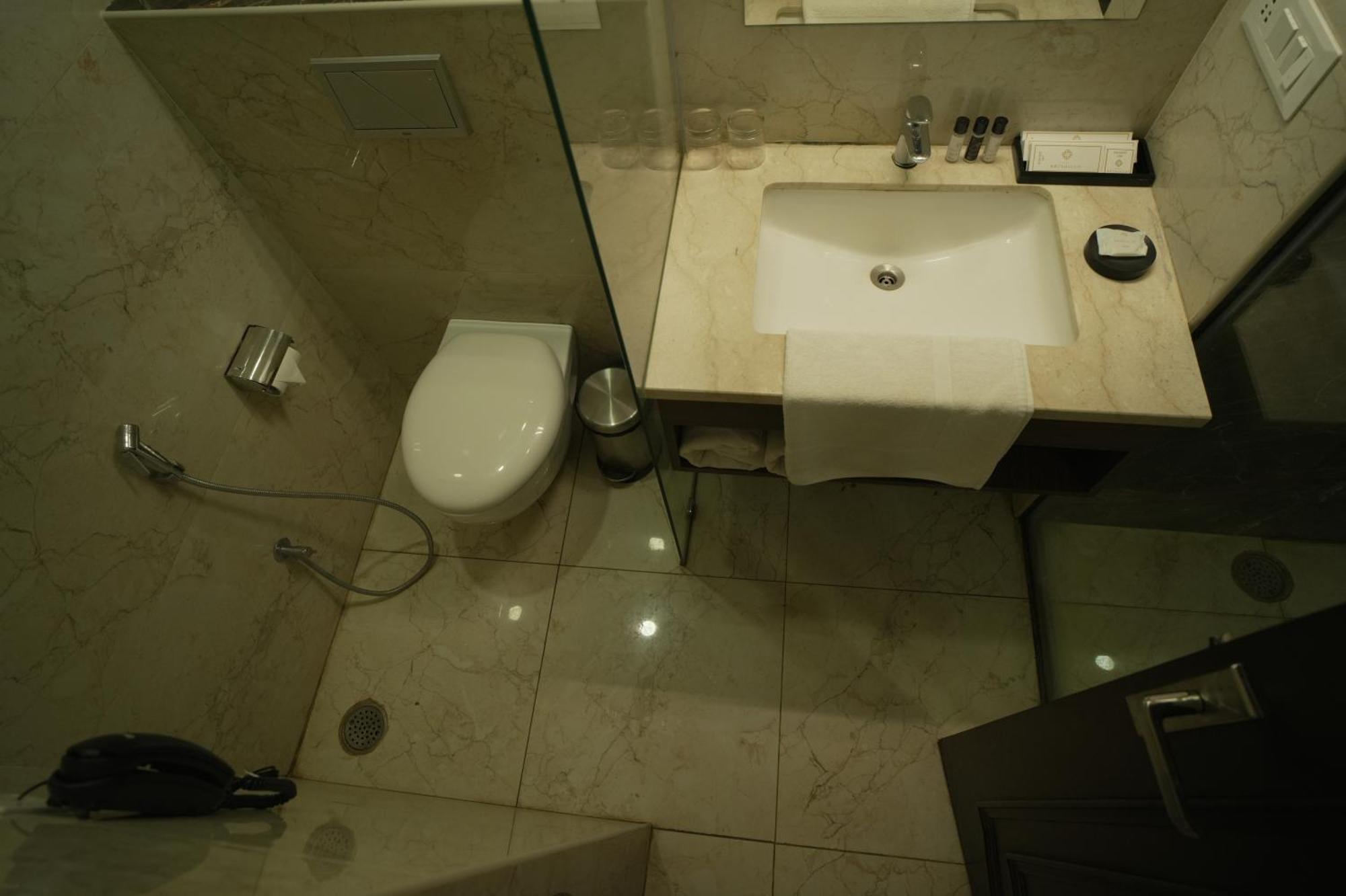 Hotel Krinoscco Ayodhya Ngoại thất bức ảnh